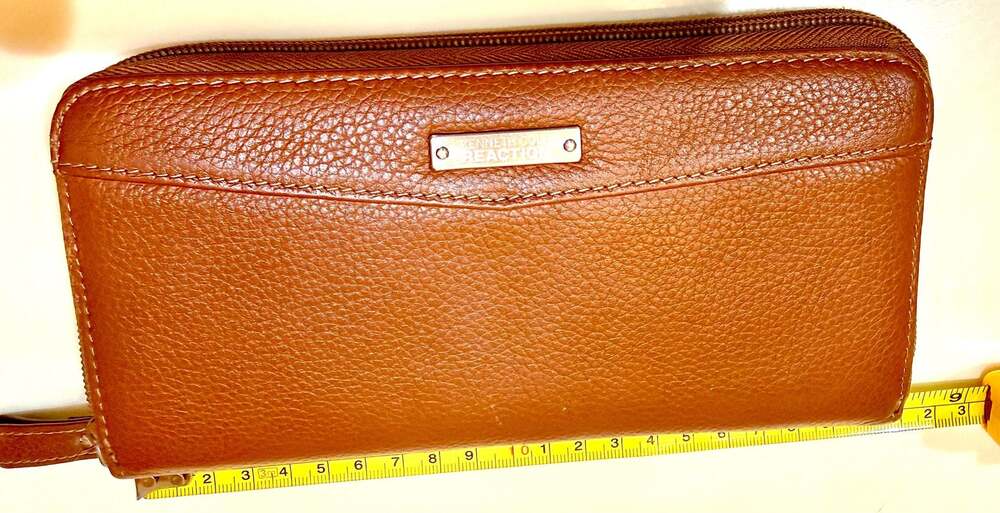 Kenneth Cole Reaction Brown Pebble Genuine Leather Zip Around Continental Wallet